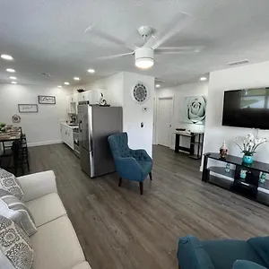 Incredible Comfortable Near The Airport And Beaches Сasa de vacaciones